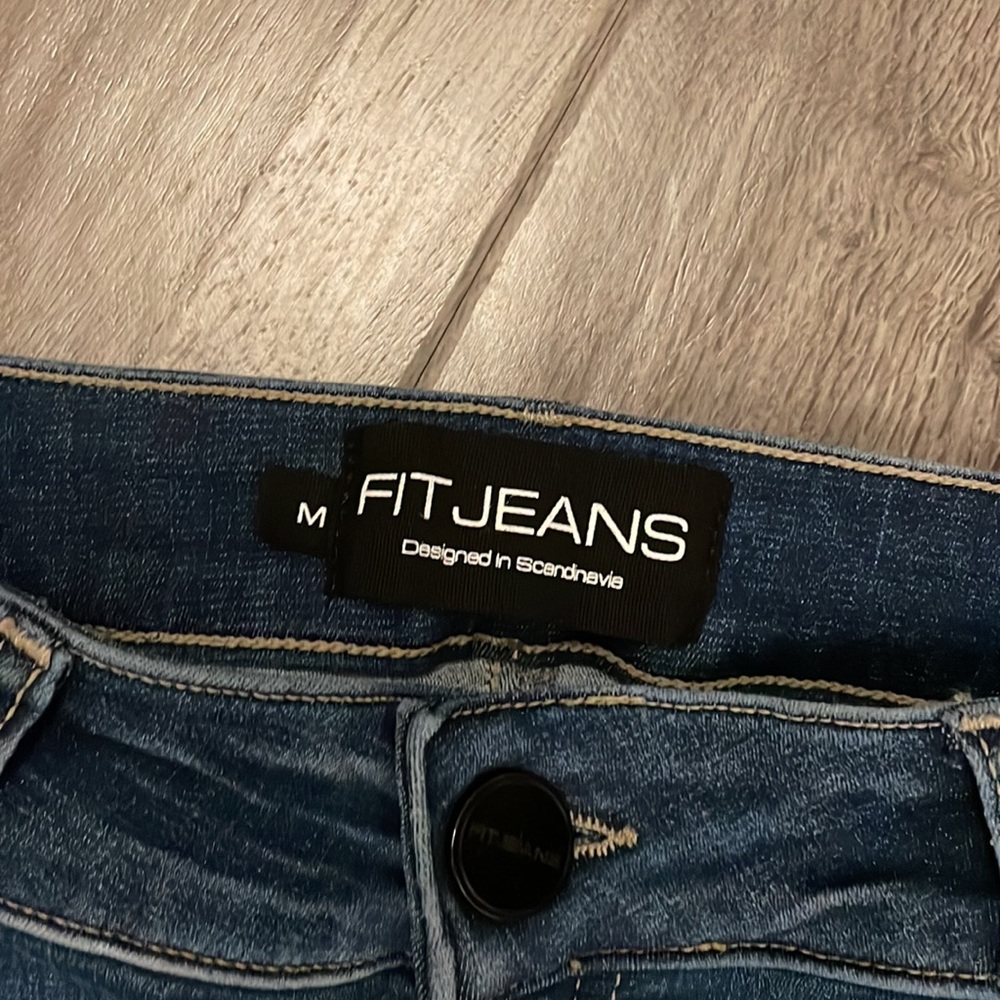 Jeans - Picture 4 of 4